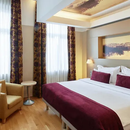 Hotel Opera Riga